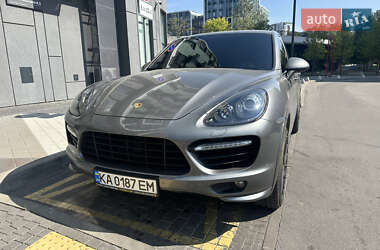 Позашляховик / Кросовер Porsche Cayenne 2012 в Києві