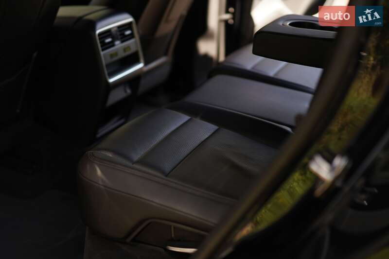 Позашляховик / Кросовер Porsche Cayenne 2018 в Києві