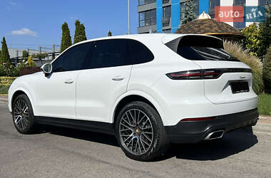 Внедорожник / Кроссовер Porsche Cayenne 2019 в 
