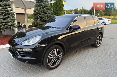 Внедорожник / Кроссовер Porsche Cayenne 2010 в 