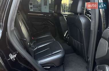 Внедорожник / Кроссовер Porsche Cayenne 2010 в 