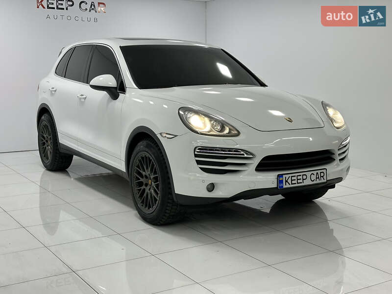 Позашляховик / Кросовер Porsche Cayenne 2013 в Одесі