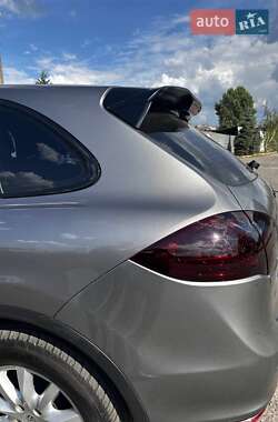 Внедорожник / Кроссовер Porsche Cayenne 2013 в 