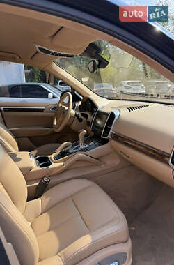 Позашляховик / Кросовер Porsche Cayenne 2011 в 
