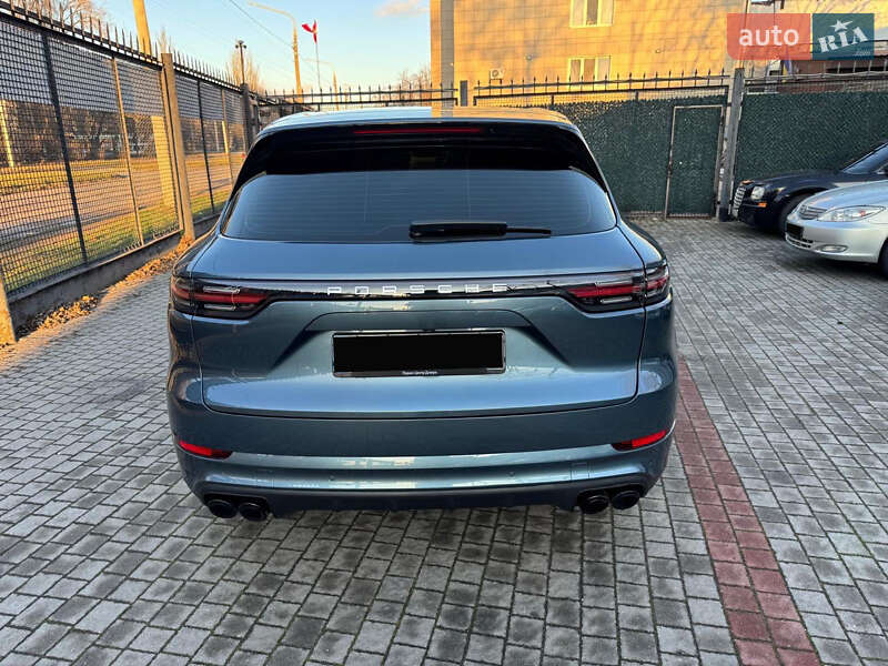 Позашляховик / Кросовер Porsche Cayenne 2018 в Запоріжжі
