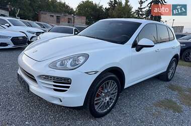 Позашляховик / Кросовер Porsche Cayenne 2014 в 