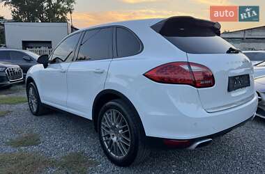 Позашляховик / Кросовер Porsche Cayenne 2014 в 