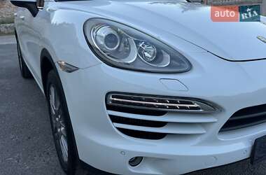 Позашляховик / Кросовер Porsche Cayenne 2014 в 
