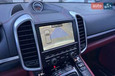 Позашляховик / Кросовер Porsche Cayenne 2014 в 