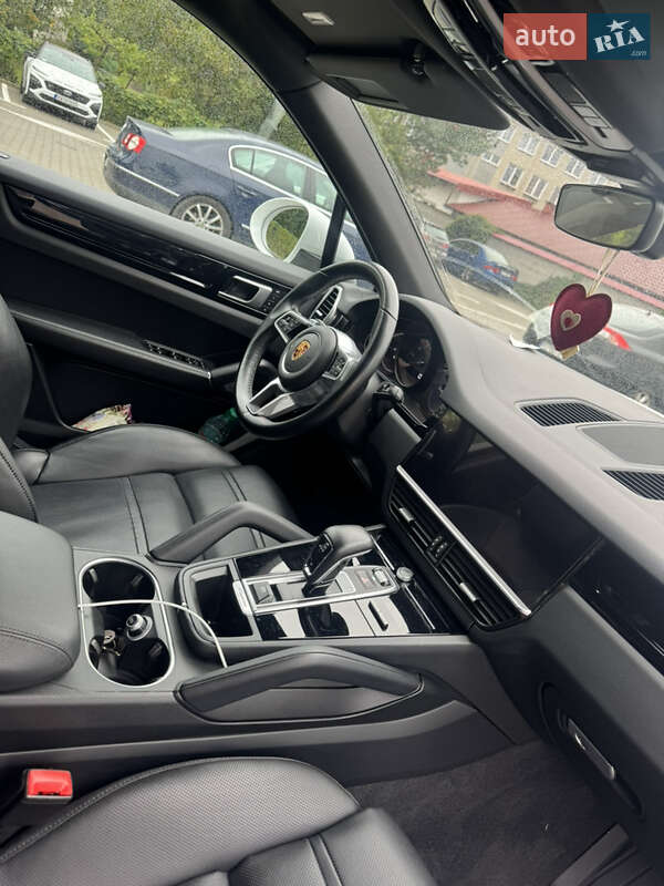 Позашляховик / Кросовер Porsche Cayenne 2021 в Львові