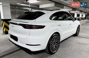Позашляховик / Кросовер Porsche Cayenne 2019 в 