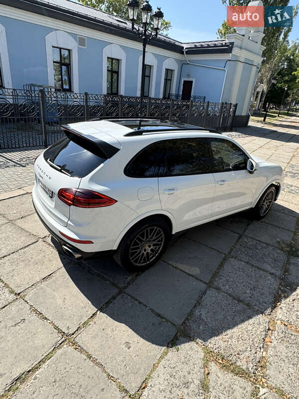 Внедорожник / Кроссовер Porsche Cayenne 2016 в Николаеве фото 4 Внедорожник / Кроссовер Porsche Cayenne 2016 в Николаеве