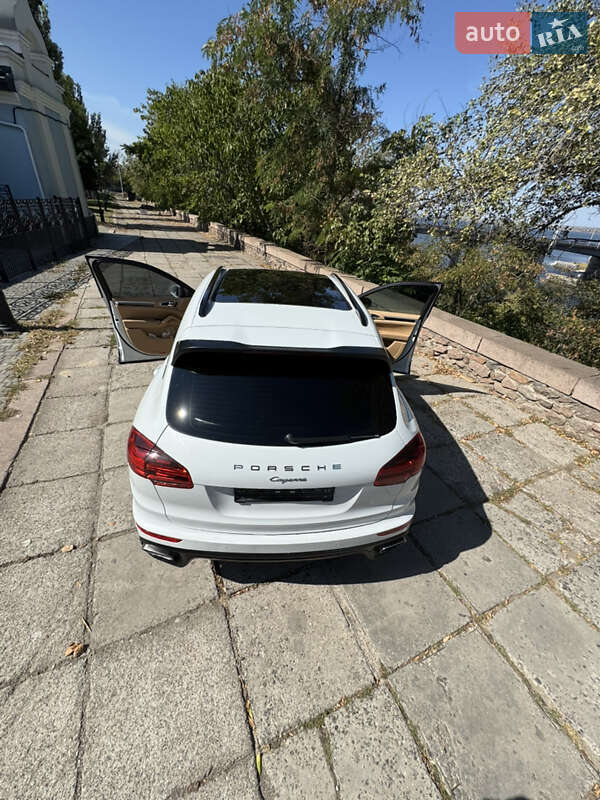 Внедорожник / Кроссовер Porsche Cayenne 2016 в Николаеве фото 5 Внедорожник / Кроссовер Porsche Cayenne 2016 в Николаеве