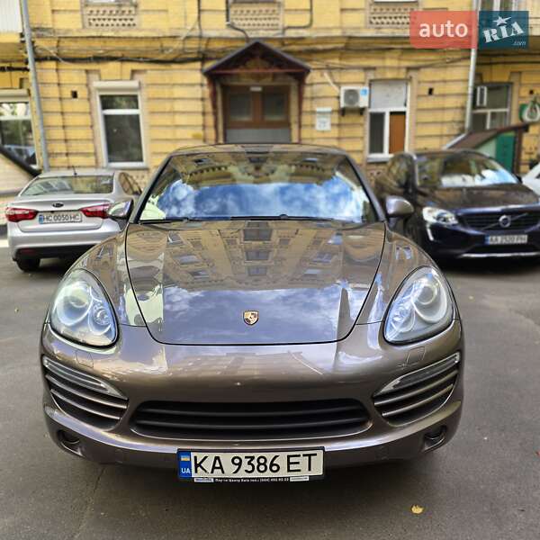 Porsche Cayenne 2012