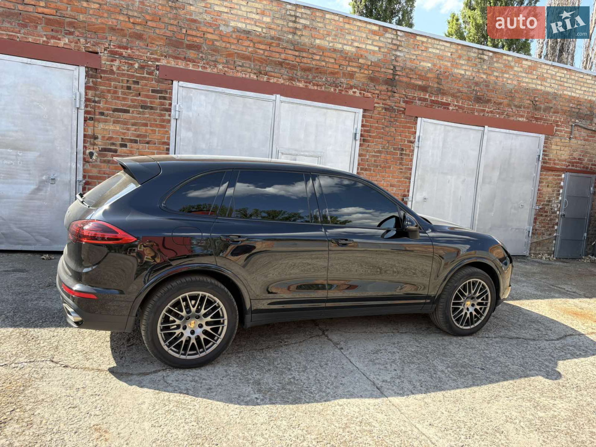 2017 Porsche Cayenne - мініатюра 22