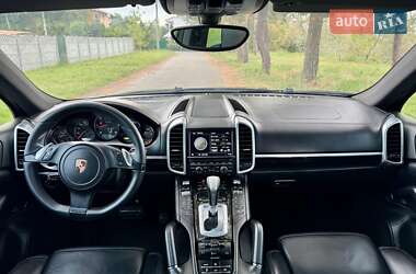 Позашляховик / Кросовер Porsche Cayenne 2011 в 