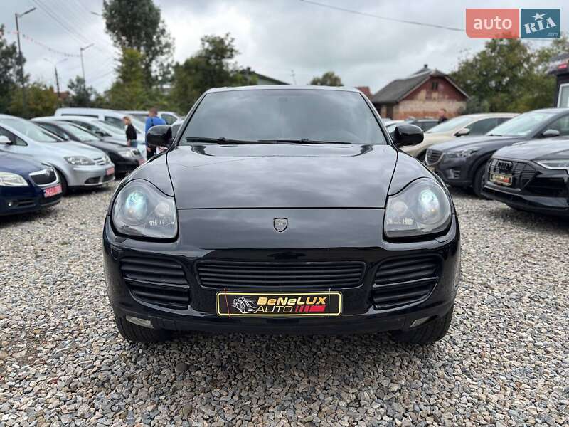 Porsche Cayenne 2004