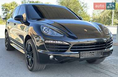 Позашляховик / Кросовер Porsche Cayenne 2014 в 