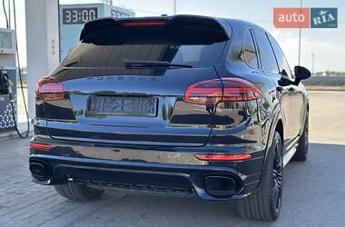 Позашляховик / Кросовер Porsche Cayenne 2014 в 