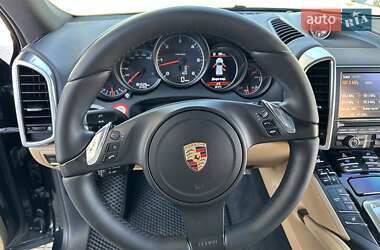 Позашляховик / Кросовер Porsche Cayenne 2014 в 