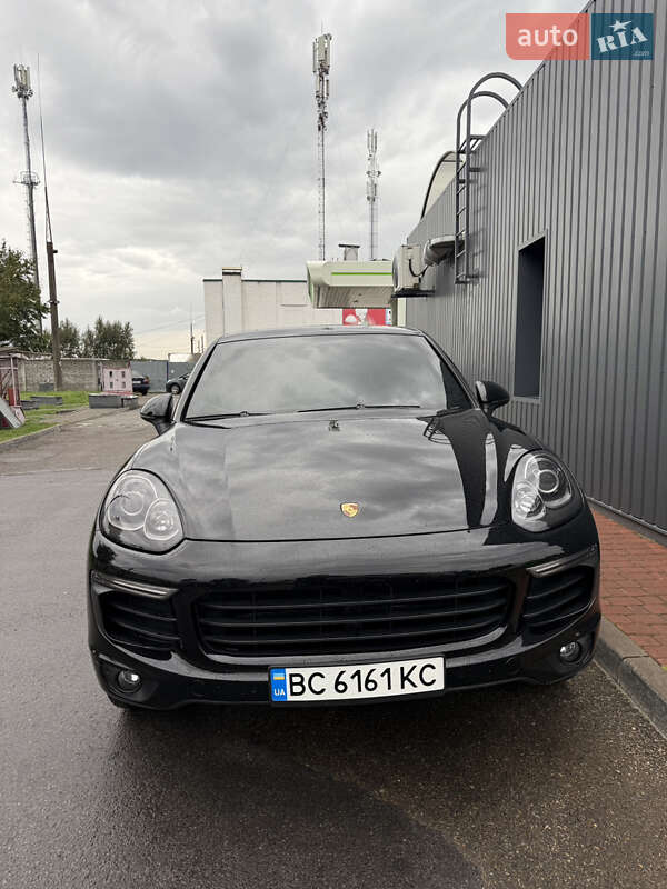 Внедорожник / Кроссовер Porsche Cayenne 2017 в Львове фото 12 Внедорожник / Кроссовер Porsche Cayenne 2017 в Львове