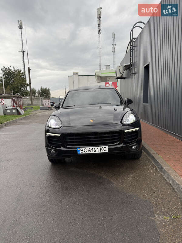 Внедорожник / Кроссовер Porsche Cayenne 2017 в Львове фото 16 Внедорожник / Кроссовер Porsche Cayenne 2017 в Львове
