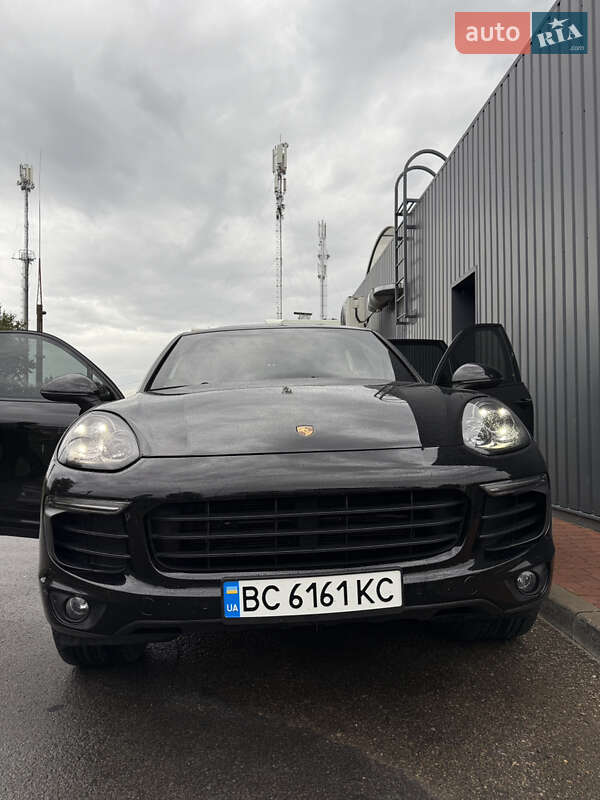 Внедорожник / Кроссовер Porsche Cayenne 2017 в Львове фото 21 Внедорожник / Кроссовер Porsche Cayenne 2017 в Львове
