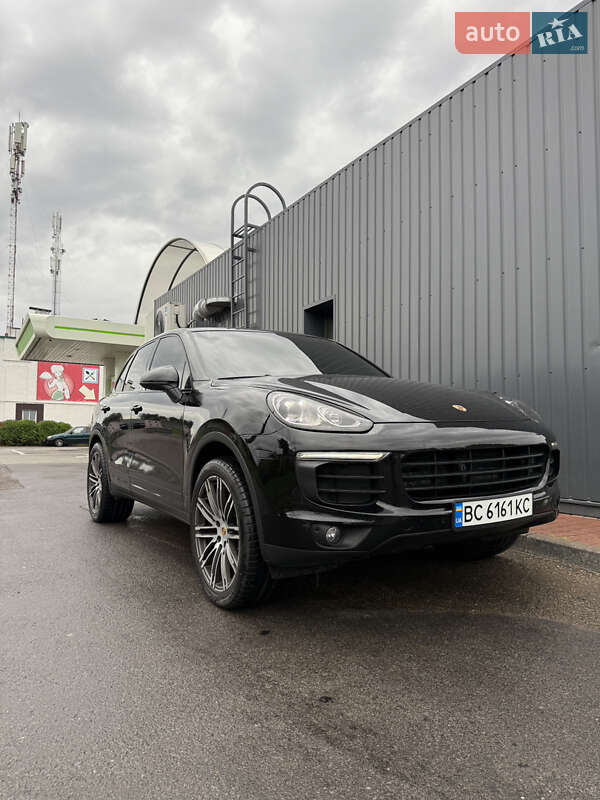 Внедорожник / Кроссовер Porsche Cayenne 2017 в Львове фото 28 Внедорожник / Кроссовер Porsche Cayenne 2017 в Львове