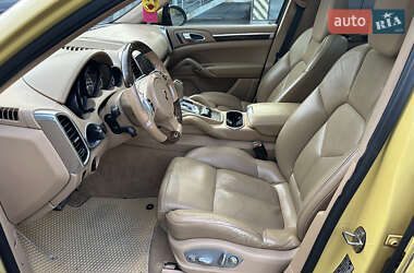 Позашляховик / Кросовер Porsche Cayenne 2010 в 