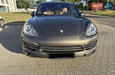Внедорожник / Кроссовер Porsche Cayenne 2011 в 