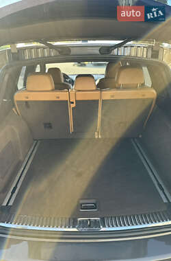 Внедорожник / Кроссовер Porsche Cayenne 2011 в 