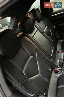 Внедорожник / Кроссовер Porsche Cayenne 2011 в 