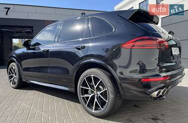 Porsche Cayenne 2016