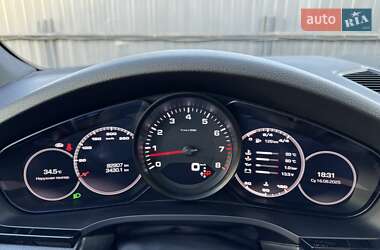 Позашляховик / Кросовер Porsche Cayenne 2020 в 
