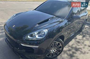 Позашляховик / Кросовер Porsche Cayenne 2015 в 