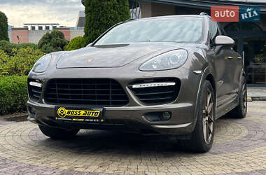 Позашляховик / Кросовер Porsche Cayenne 2012 в 