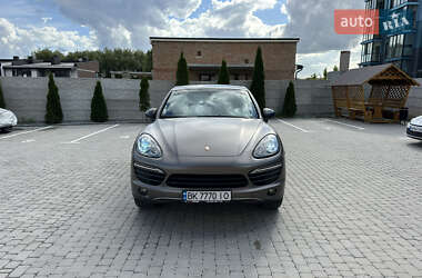 Позашляховик / Кросовер Porsche Cayenne 2011 в 