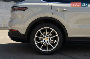 Внедорожник / Кроссовер Porsche Cayenne 2020 в 