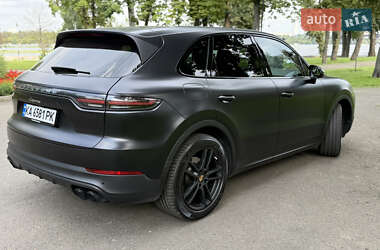 Позашляховик / Кросовер Porsche Cayenne 2019 в  фото 4 Позашляховик / Кросовер Porsche Cayenne 2019 в