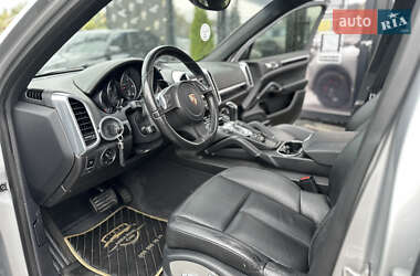 Внедорожник / Кроссовер Porsche Cayenne 2013 в 