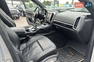 Внедорожник / Кроссовер Porsche Cayenne 2013 в 
