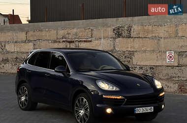 Внедорожник / Кроссовер Porsche Cayenne 2011 в Тернополе