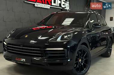 Позашляховик / Кросовер Porsche Cayenne 2018 в 