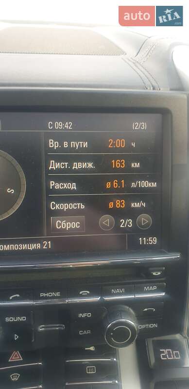 Внедорожник / Кроссовер Porsche Cayenne 2012 в Ромнах