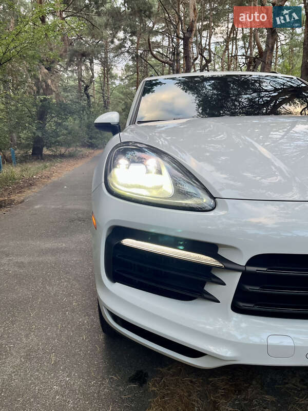 Позашляховик / Кросовер Porsche Cayenne 2018 в Києві