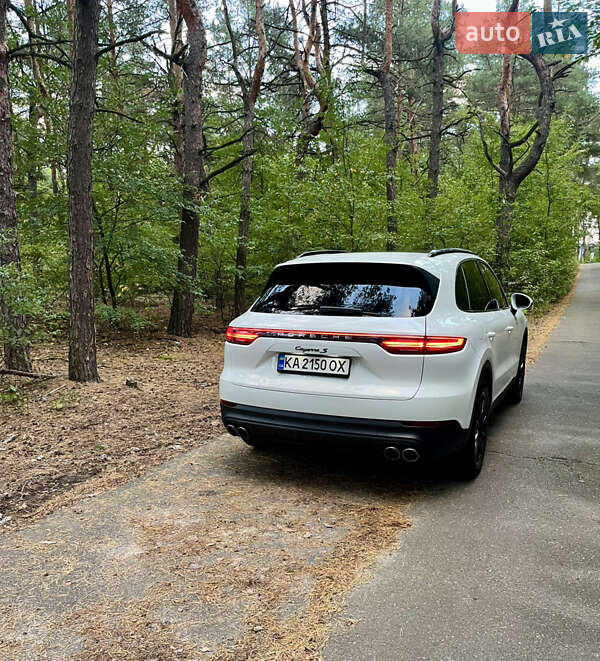 Позашляховик / Кросовер Porsche Cayenne 2018 в Києві