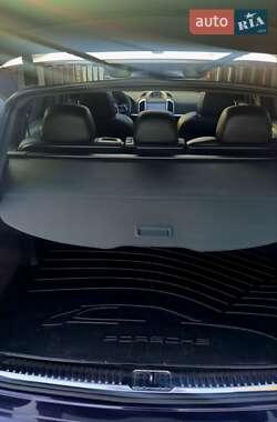 Внедорожник / Кроссовер Porsche Cayenne 2017 в 