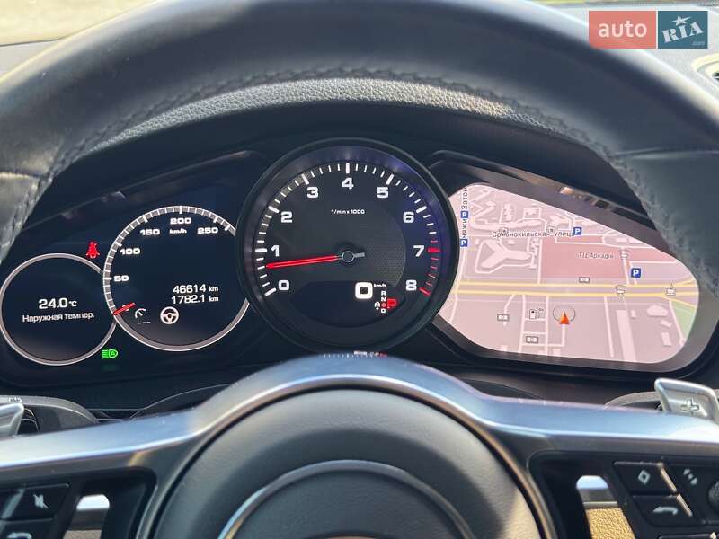 Позашляховик / Кросовер Porsche Cayenne 2019 в Києві
