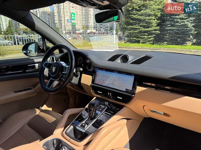 Позашляховик / Кросовер Porsche Cayenne 2019 в Києві