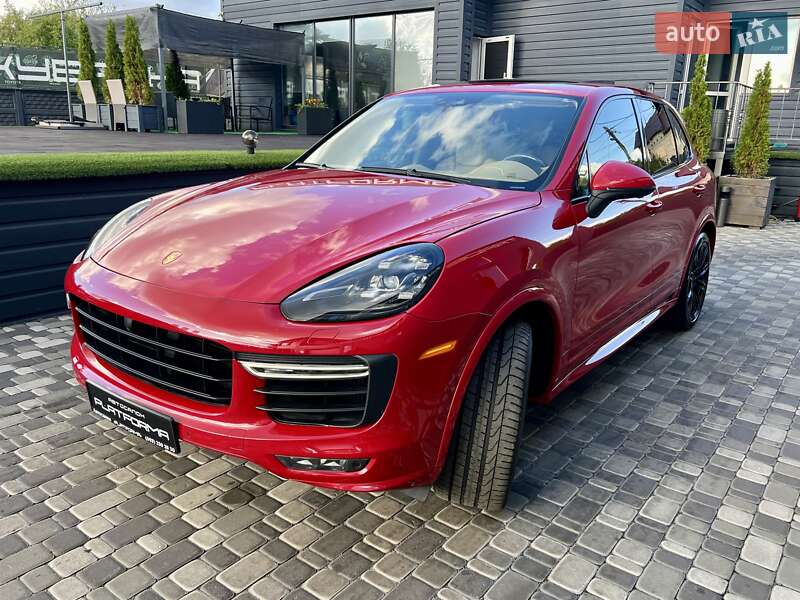 Внедорожник / Кроссовер Porsche Cayenne 2015 в Киеве